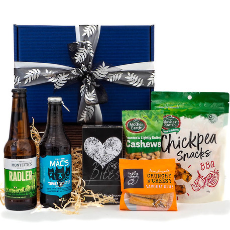 Beer and Snacks Gift Box image 0